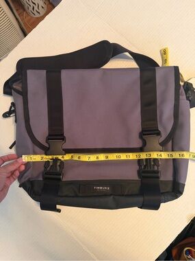 Timbuk2 Gray Messenger Bag with Black Straps